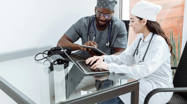 Instagram para médicos: como aumentar a confiança e o alcance | GalilAI